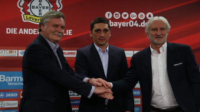 Tayfun Korkut dirigirá a Charles Aránguiz en Bayer Leverkusen hasta final de temporada