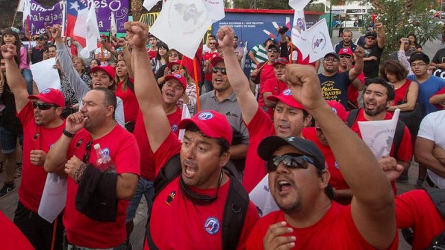 Trabajadores de Minera Escondida en huelga: 