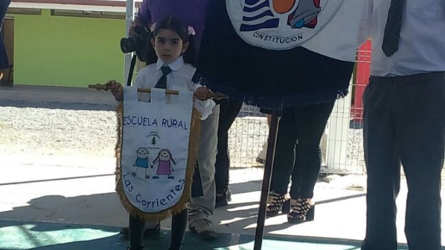 Escuela destruida por incendios forestales en Constitución fue reinaugurada