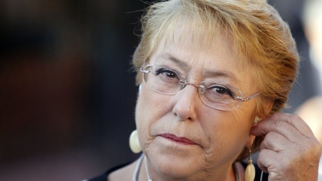 Ciudadano Inteligente: Bachelet ha cumplido más promesas que Piñera en primeros tres años