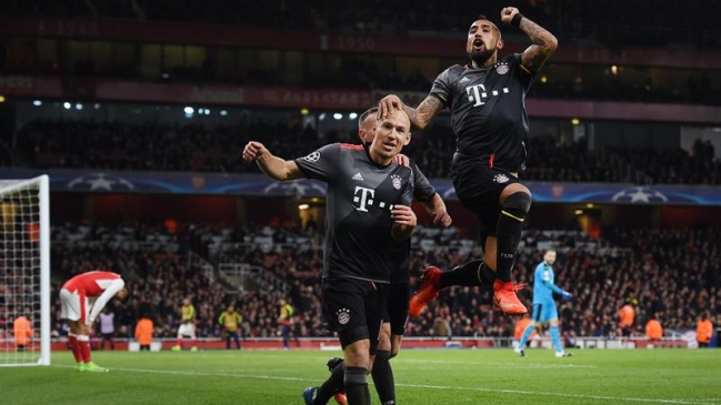 Arturo Vidal puso su firma goleadora en claro triunfo de Bayern Munich sobre Arsenal