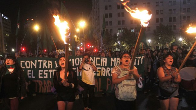 Miles de personas participaron en marcha por conmemoración del Día Internacional de la Mujer