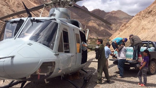 FACh trasladó más de mil litros de agua a localidad aislada por las lluvias en Tarapacá