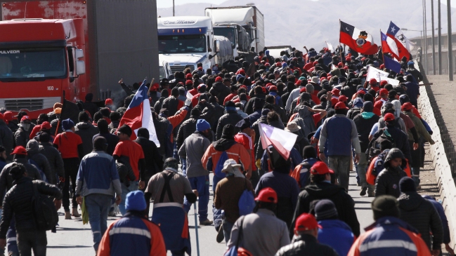 Consejo Minero expresó preocupación al cumplirse un mes de huelga en Escondida