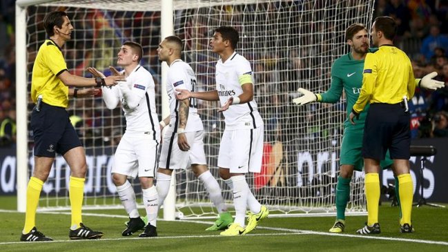 En España apuntan a posible suspensión del juez del Barcelona-PSG en la Champions League