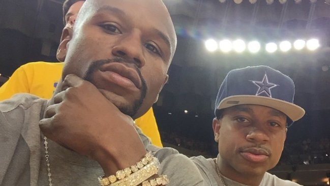 Floyd Mayweather saldrá de su retiro para pelear contra Conor McGregor