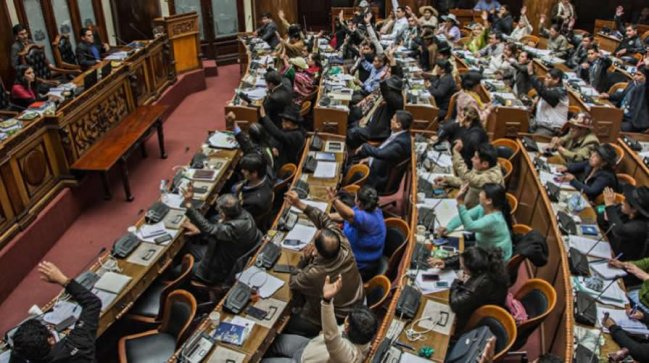Bolivia debate proyecto que legaliza el aborto en caso de pobreza