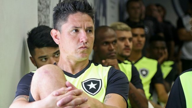 Gustavo Canales y Botafogo llegaron a un acuerdo para rescindir contrato