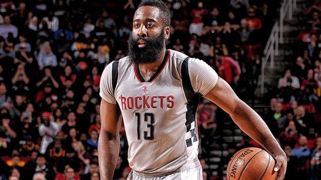 James Harden lideró la sólida victoria de Houston ante los Cavaliers