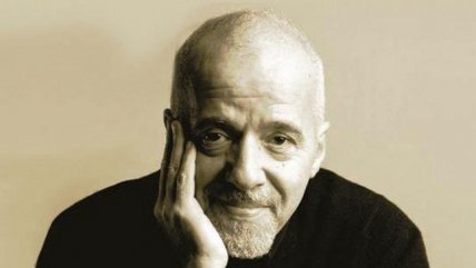 Paulo Coelho asegura que relee 