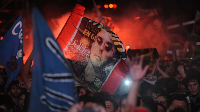 Buscan posibles desaparecidos tras concierto en Argentina con dos muertos