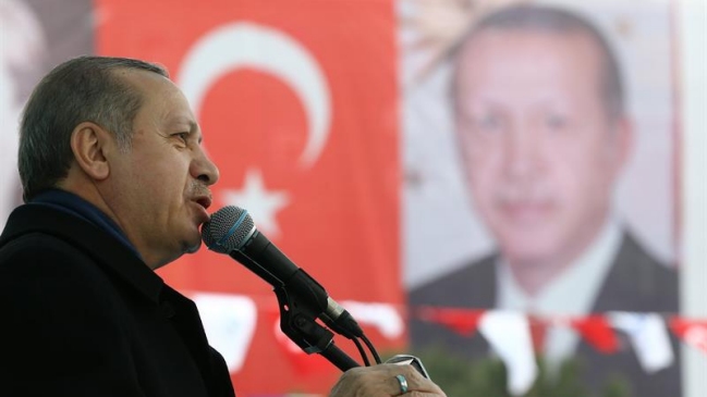 Erdogan acusó a Holanda de terrorismo de Estado y de tener una 
