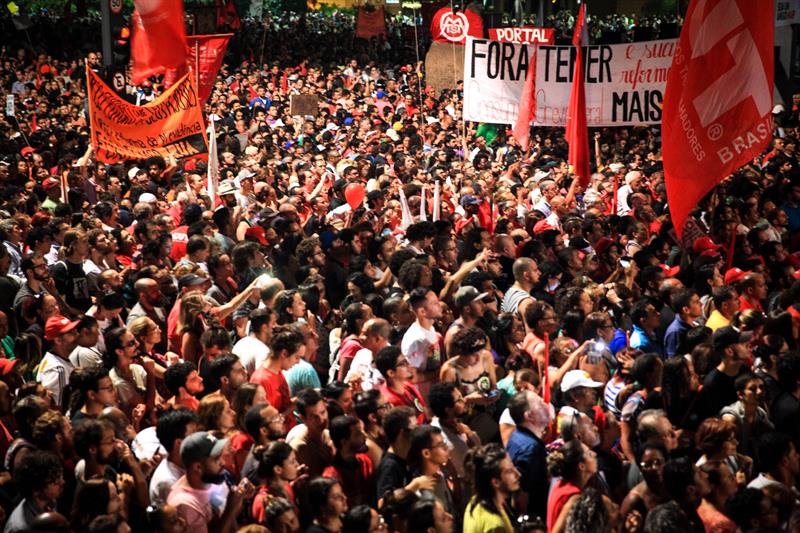 Miles de brasileños marcharon contra la reforma a las jubilaciones de Temer