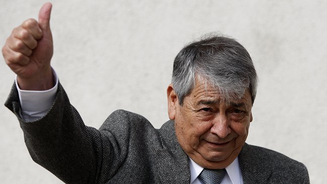 Luego de tres décadas Arturo Martínez deja la CUT