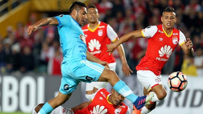 Mauricio Viana fue titular en derrota de Sporting Cristal ante Santa Fe por Copa Libertadores