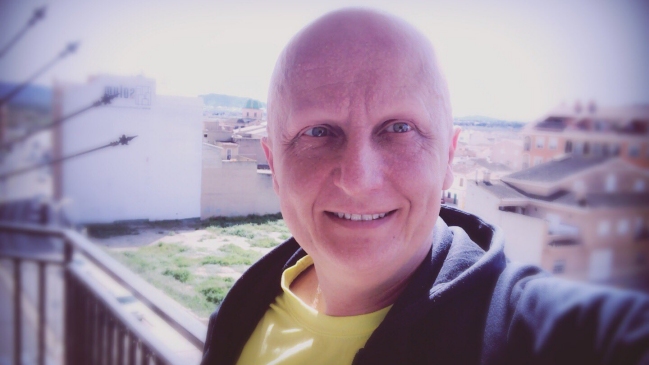 Dijo tener 2.000 tumores y estafó a cerca de 8.000 personas