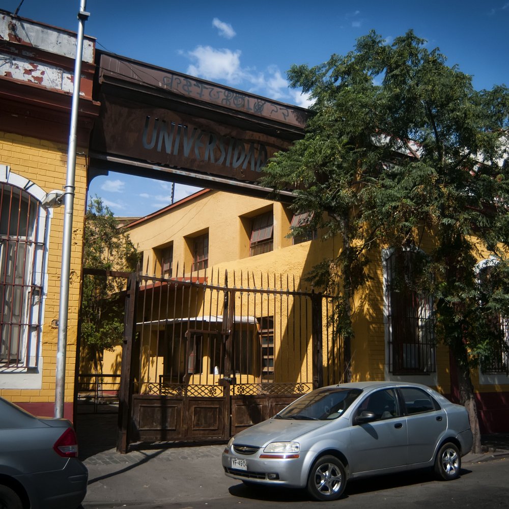 Las alternativas que tendrán los alumnos de la U. Arcis para continuar con sus estudios