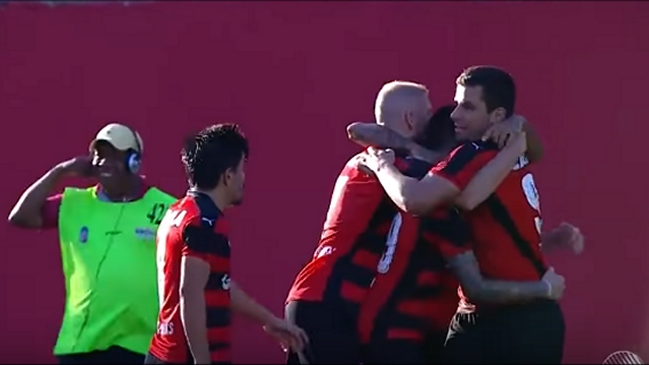 Jean Paul Pineda convirtió en el triunfo de Vitoria por el Campeonato Baiano