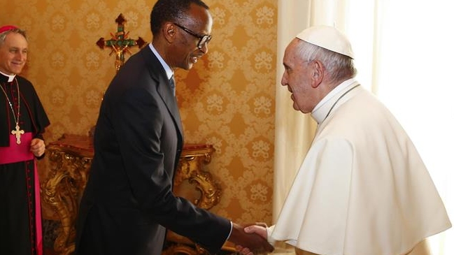  Papa pidió perdón por pecados de Iglesia en genocidio de Ruanda  