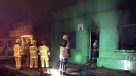 Bomberos trabaja para controlar incendio en hogar de menores en Curicó