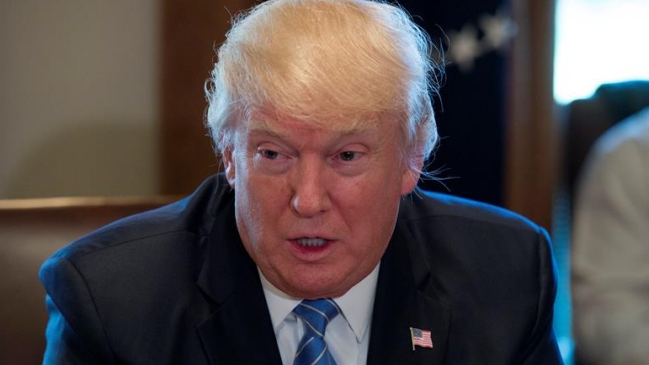 Estadounidenses desaprueban recortes de Trump, el muro y relación con Rusia