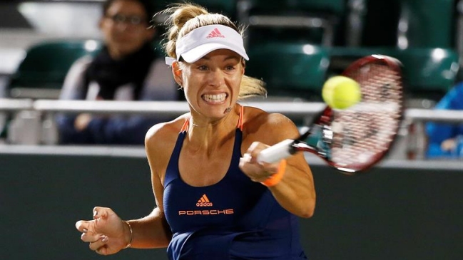 Angelique Kerber y Venus Williams avanzaron a tercera ronda del Abierto de Miami