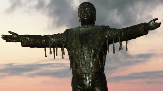 Inauguraron estatua en honor a Juan Gabriel en Acapulco