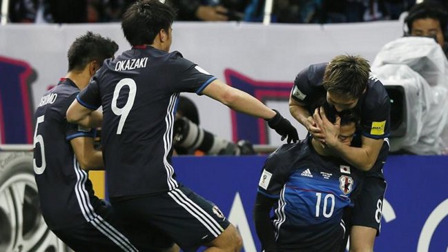 Japón goleó a Tailandia y se acerca a Rusia 2018