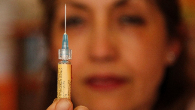 Niñas bolivianas accederán sin costo a vacuna contra virus de papiloma humano