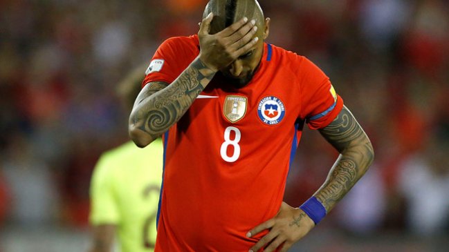 Tuiteros le echaron la culpa a Liberman por goles perdidos por Vidal