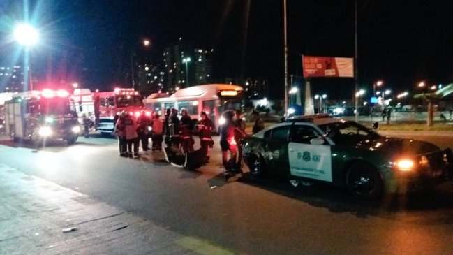 Cinco carabineros lesionados tras colisión de vehículo policial en Estación Central