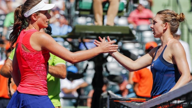 Johanna Konta despachó a Simona Halep y entró a semifinales en Miami