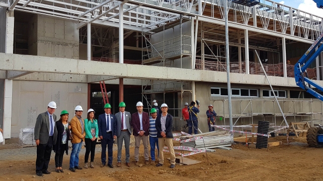 Centro Deportivo Integral de Mariquina presenta 70 por ciento de avance