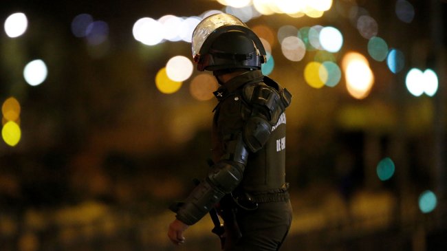 Día del Joven Combatiente: Dos carabineros y un guardia heridos tras incidentes