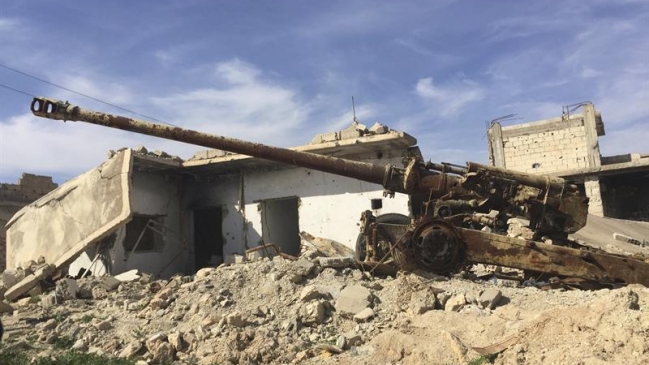 Varios afectados con síntomas de asfixia en supuesto ataque químico en Siria