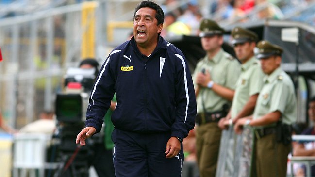 Mario Lepe y Ricardo Lunari encabezan partido entre jugadores históricos de U. Católica