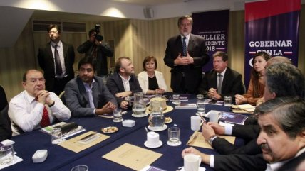   Alejandro Guillier presentó a su comité político programático 