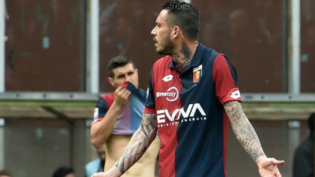 Mauricio Pinilla fue suspendido por cinco fechas tras insultar a un árbitro en Italia