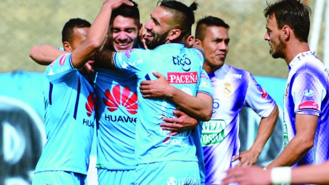 Ronnie Fernández fue figura en triunfo de Bolívar ante The Strongest