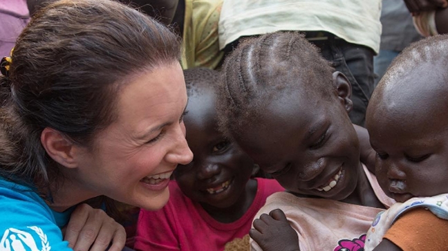 Kristin Davis, nombrada embajadora de buena voluntad de ACNUR