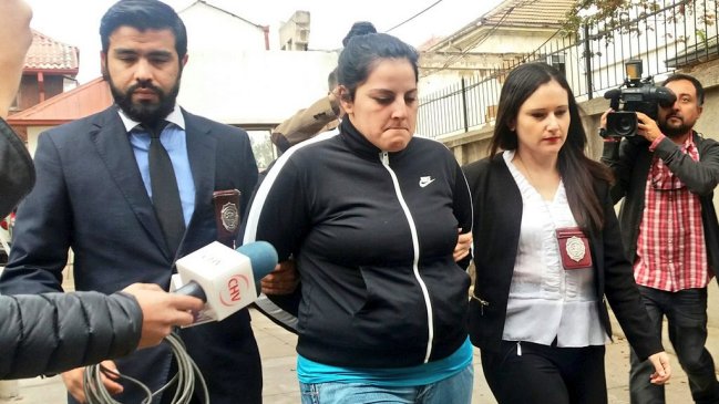Detuvieron a mujer acusada de matar a un hombre y quemar su casa para ocultar crimen