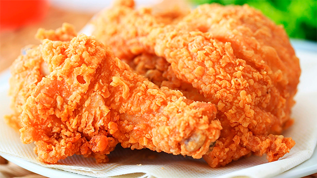 KFC dejará de vender pollo con antibiótico