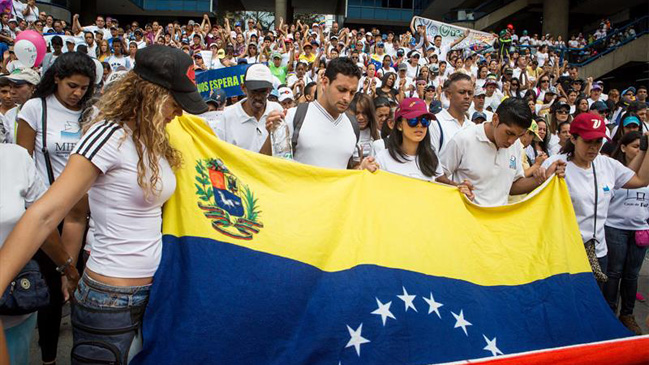 Opositores venezolanos se concentran para nueva protesta contra el Tribunal Supremo