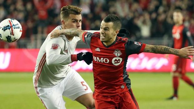 Carlos Carmona fue titular en reñida igualdad de Atlanta United ante Toronto FC por la MLS