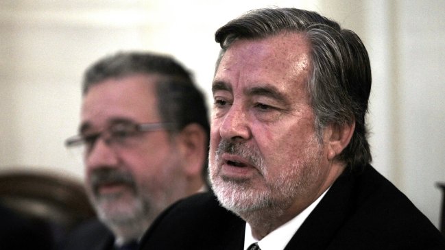 Senador Guillier respondió a 