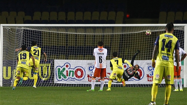 Universidad de Concepción se ilusiona con la permanencia tras golear a Cobresal