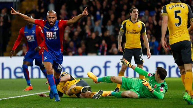 Arsenal complicó sus aspiraciones tras caer ante Crystal Palace en la Premier League