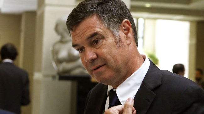 Ossandón: Se les desarmó el Superclásico y Piñera tendrá que salir del Estadio Nacional