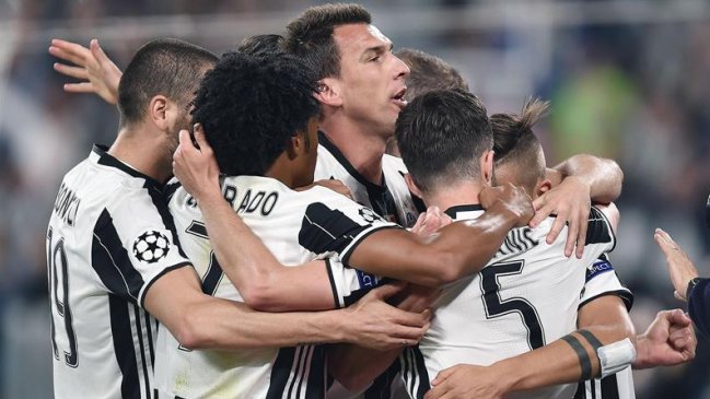Juventus dio un paso a semifinales de la Champions tras vencer con claridad a FC Barcelona