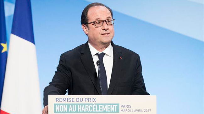 Hollande: La campaña electoral huele mal